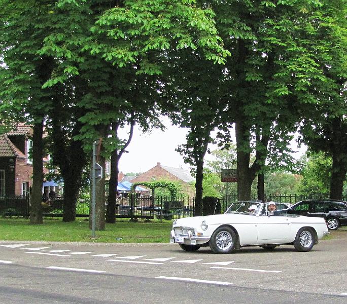 MG & Oldies Happening (33).JPG